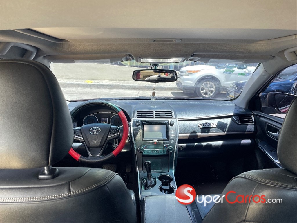 2016 Toyota Camry — foto 7 / 9