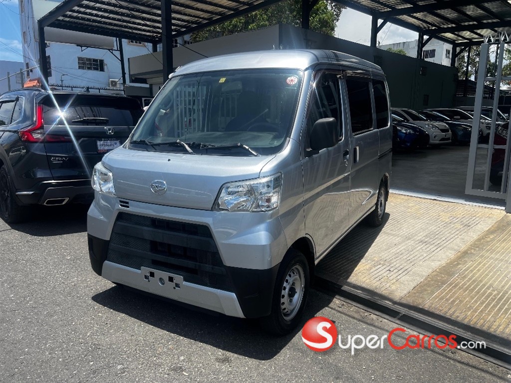 2019 Daihatsu Hijet — foto 3 / 9