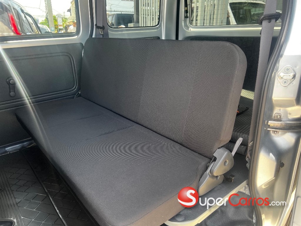 2019 Daihatsu Hijet — foto 9 / 9