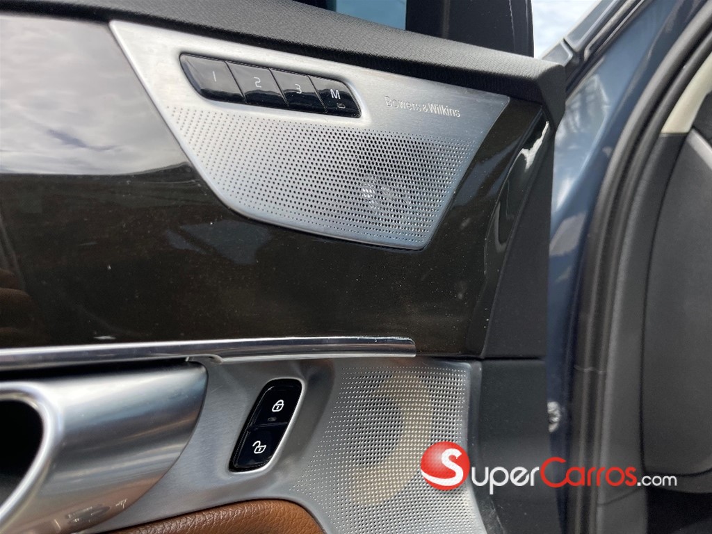 2018 Volvo XC90 — foto 10 / 12