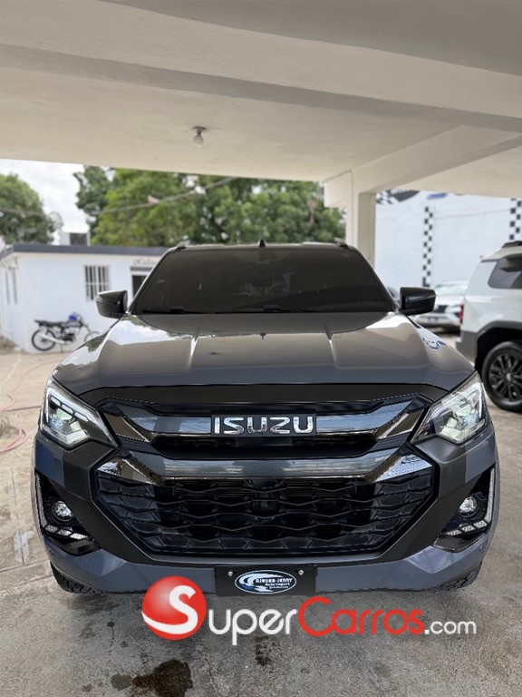 2025 Isuzu DMAX LSE — foto 2 / 11