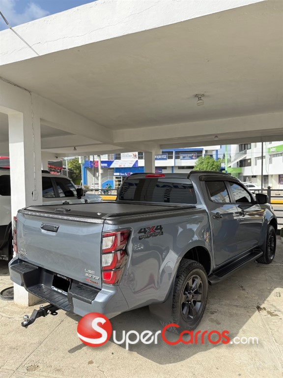 2025 Isuzu DMAX LSE — foto 4 / 11