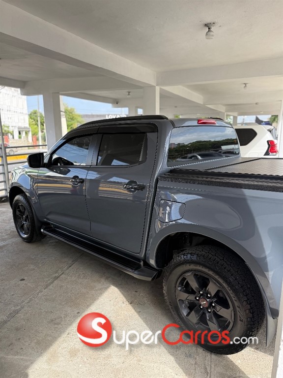 2025 Isuzu DMAX LSE — foto 6 / 11
