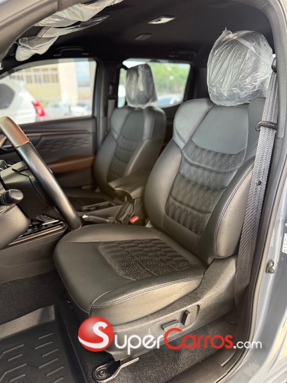 2025 Isuzu DMAX LSE — foto 8 / 11