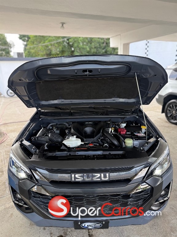 2025 Isuzu DMAX LSE — foto 11 / 11