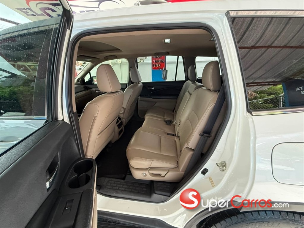 2016 Honda Pilot — foto 7 / 12