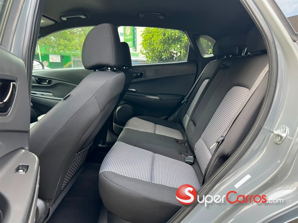 2021 Hyundai KONA SEL — foto 7 / 10