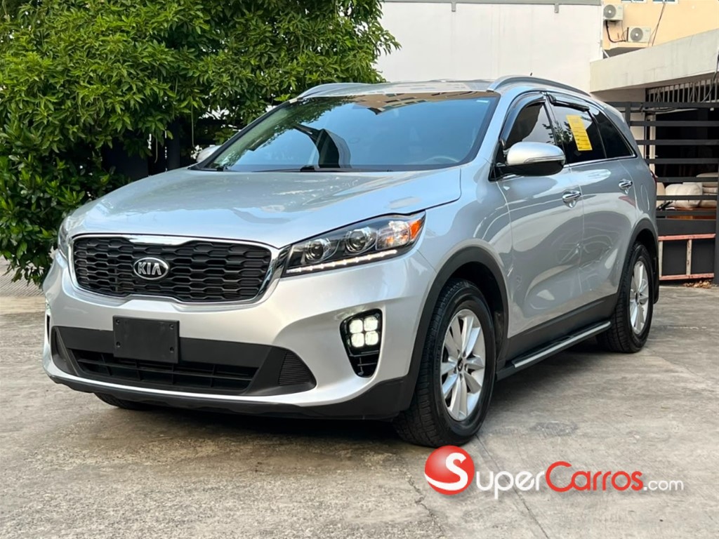 2020 Kia Sorento LX — foto 2 / 10