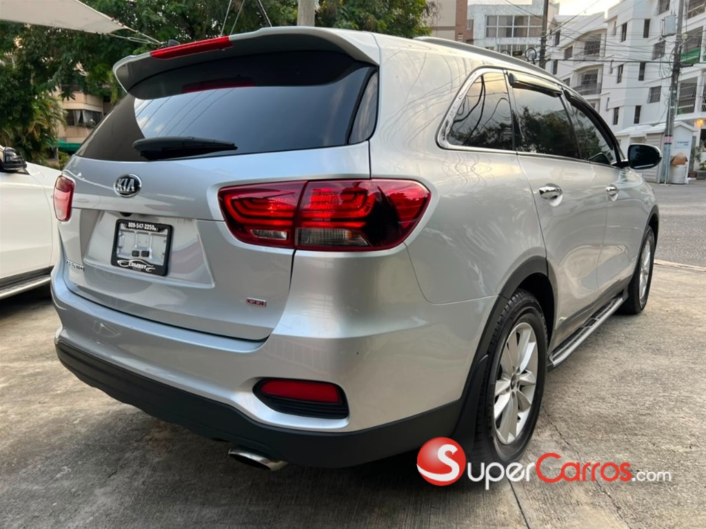 2020 Kia Sorento LX — foto 3 / 10