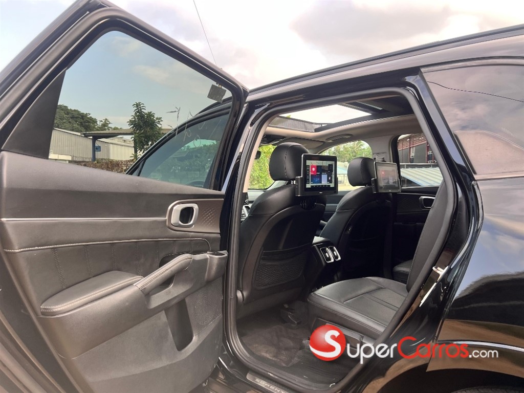 2022 Kia Sorento SX Prestige — foto 8 / 12