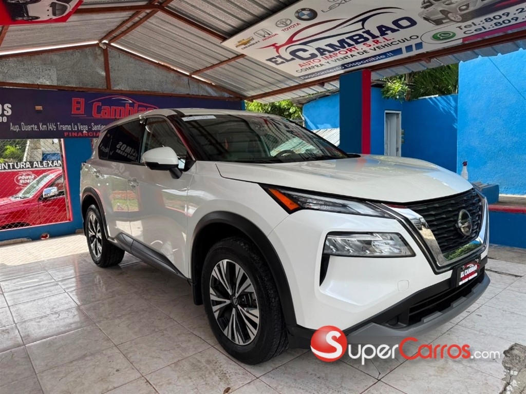 2021 Nissan Rogue SV — foto 2 / 12
