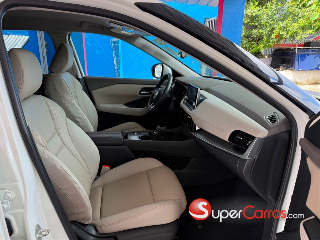 2021 Nissan Rogue SV — foto 4 / 12