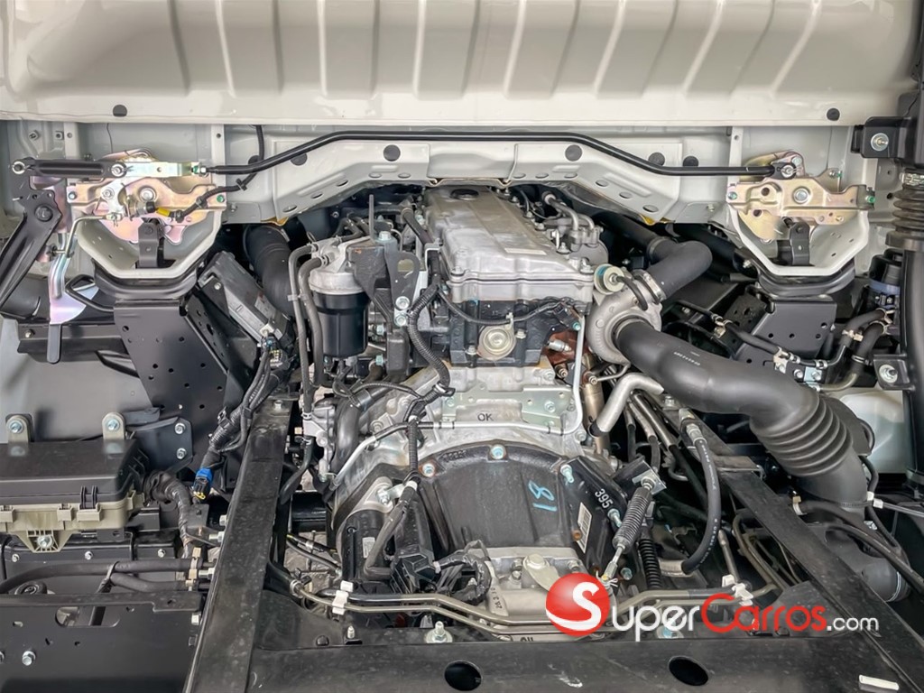2027 Isuzu NPS 14 Pies — foto 12 / 12