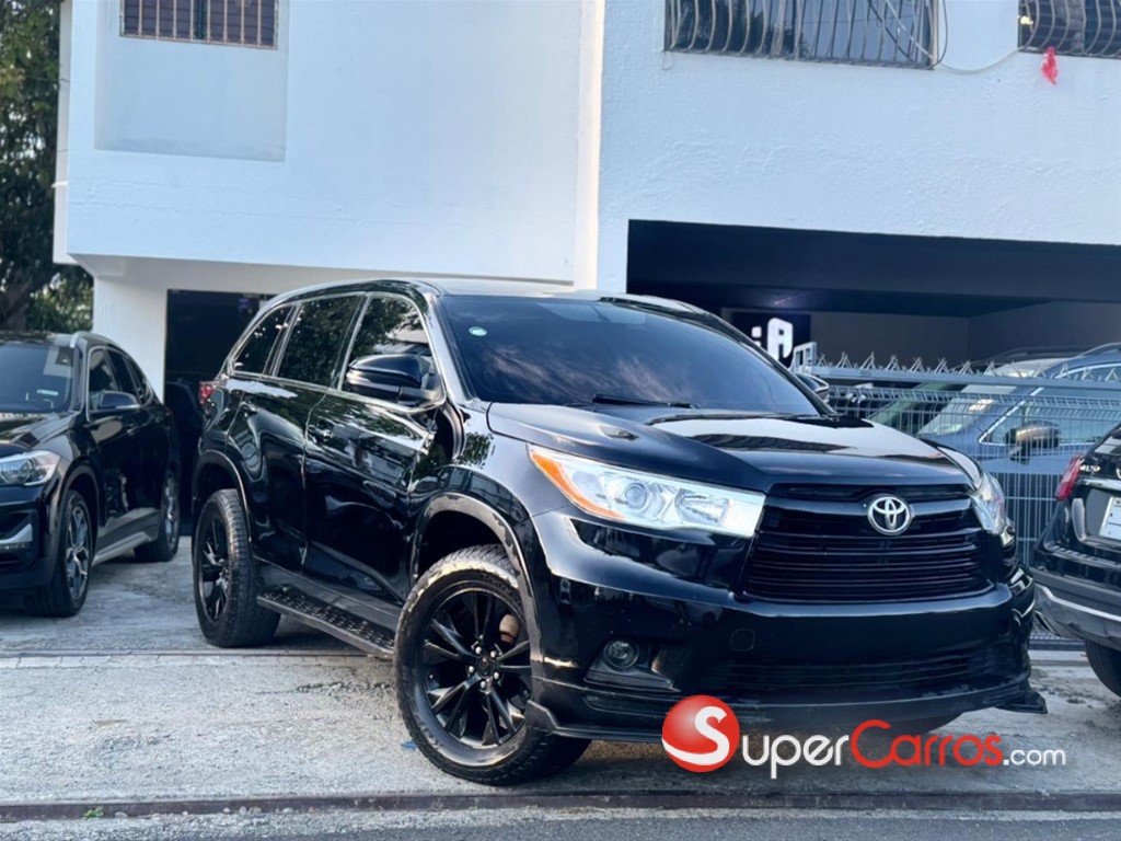 2014 Toyota Highlander LE