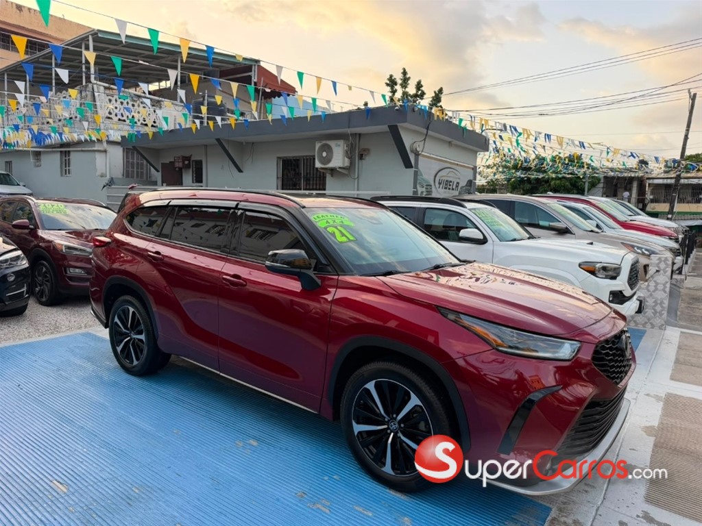2021 Toyota Highlander — foto 2 / 12