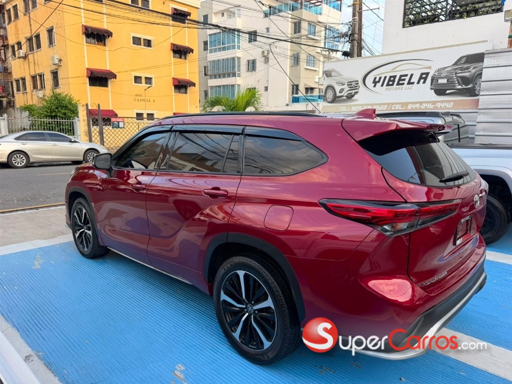 2021 Toyota Highlander — foto 3 / 12