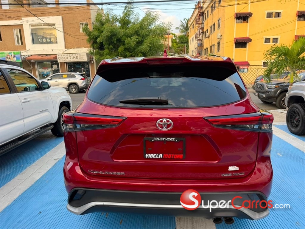 2021 Toyota Highlander — foto 6 / 12