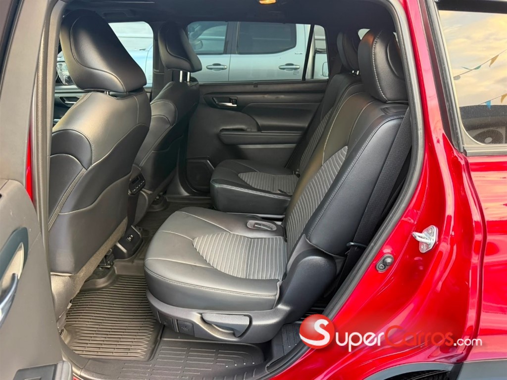 2021 Toyota Highlander — foto 8 / 12