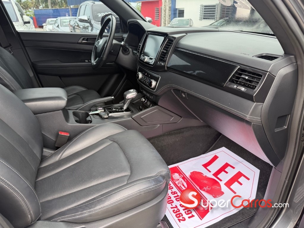 2020 SsangYong Rexton Sport — foto 12 / 12