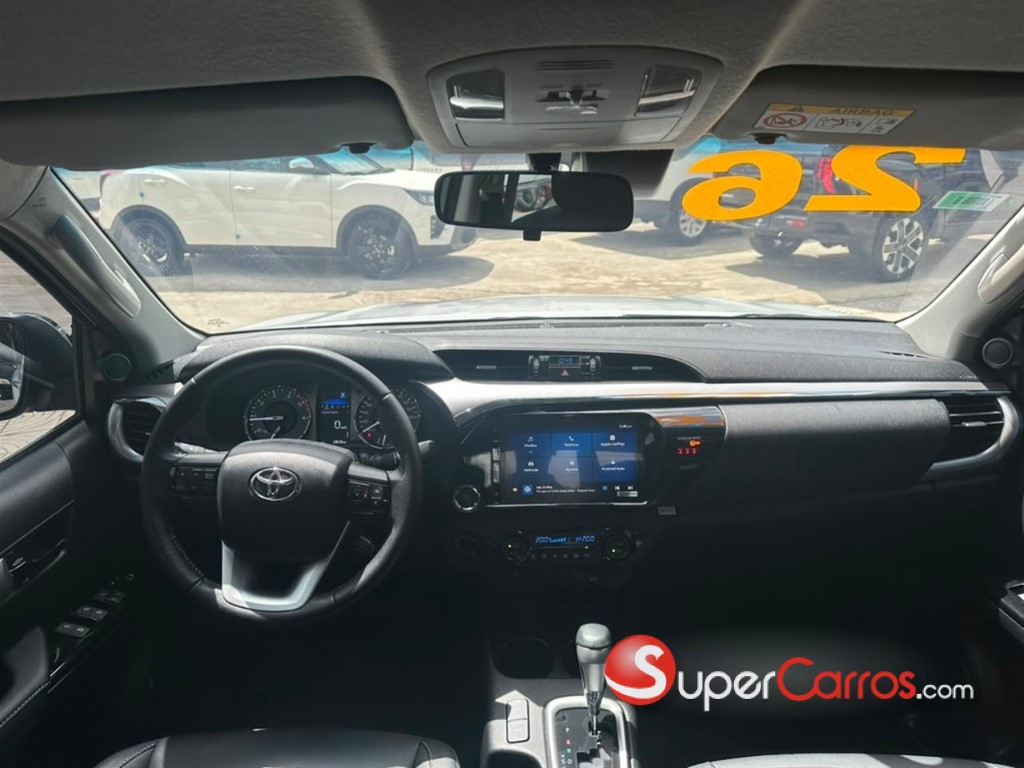 2025 Toyota Hilux Limited TSS — foto 9 / 10