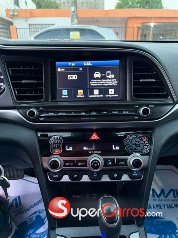 2020 Hyundai Elantra SEL — foto 2 / 10