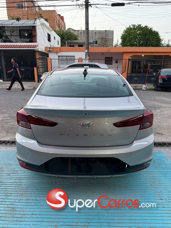 2020 Hyundai Elantra SEL — foto 3 / 10
