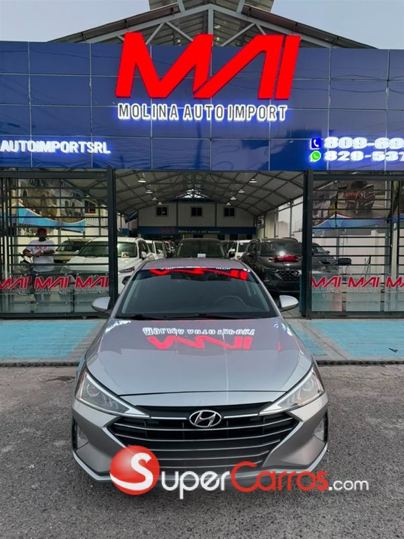 2020 Hyundai Elantra SEL — foto 7 / 10