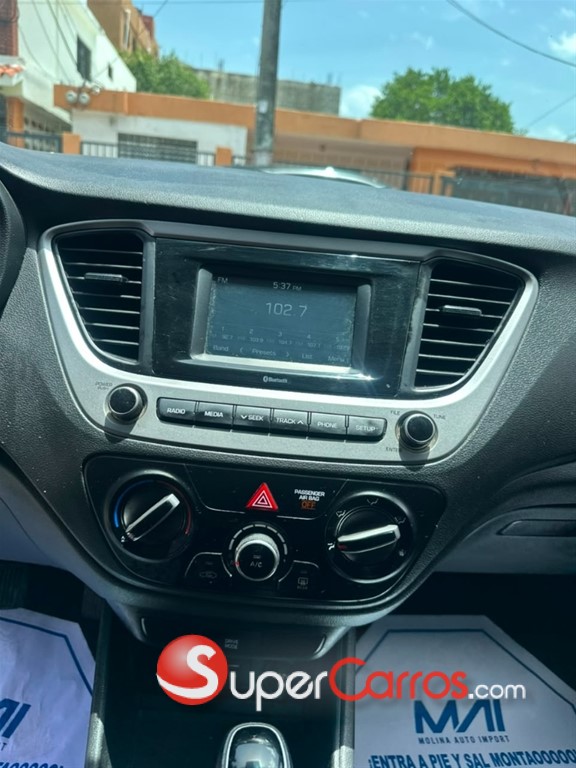 2020 Hyundai Accent SE — foto 7 / 10