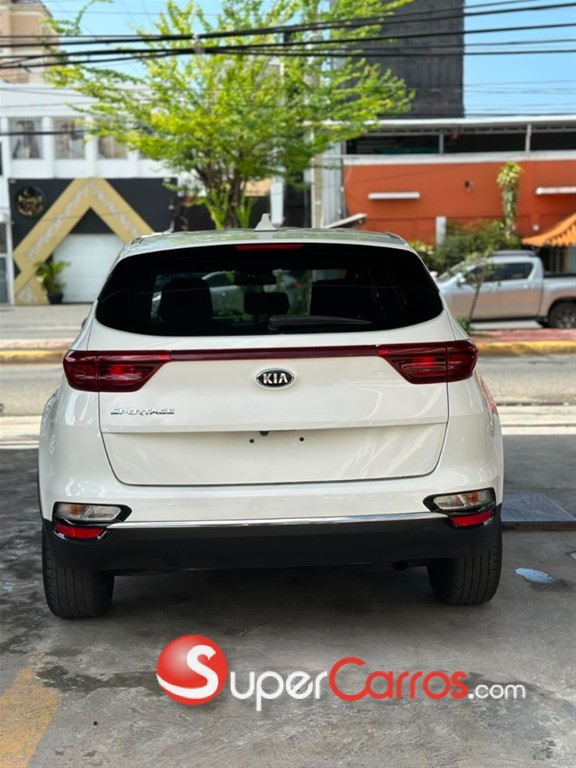 2020 Kia Sportage — foto 9 / 11
