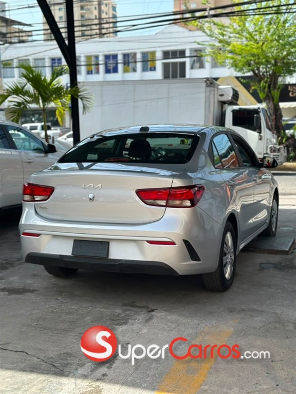 2023 Kia Rio LX — foto 7 / 11