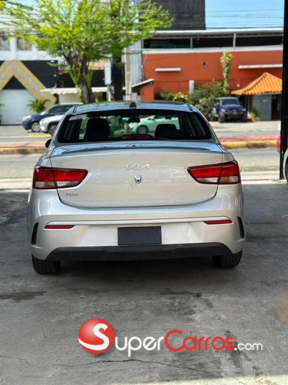 2023 Kia Rio LX — foto 9 / 11