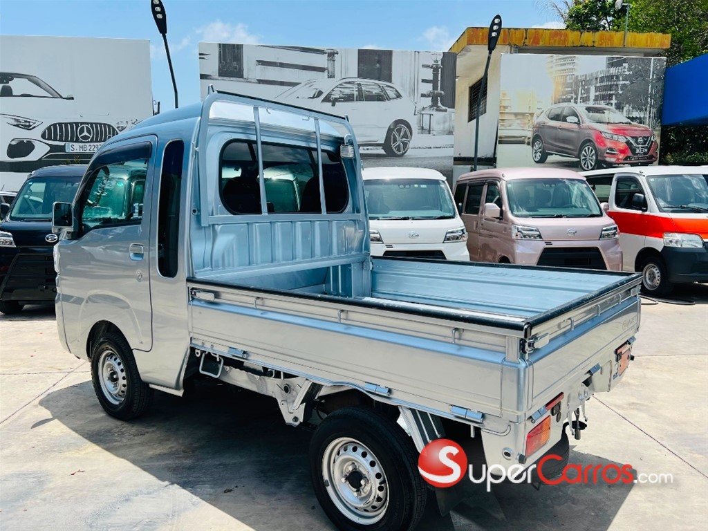 2021 Daihatsu Hijet — foto 7 / 10