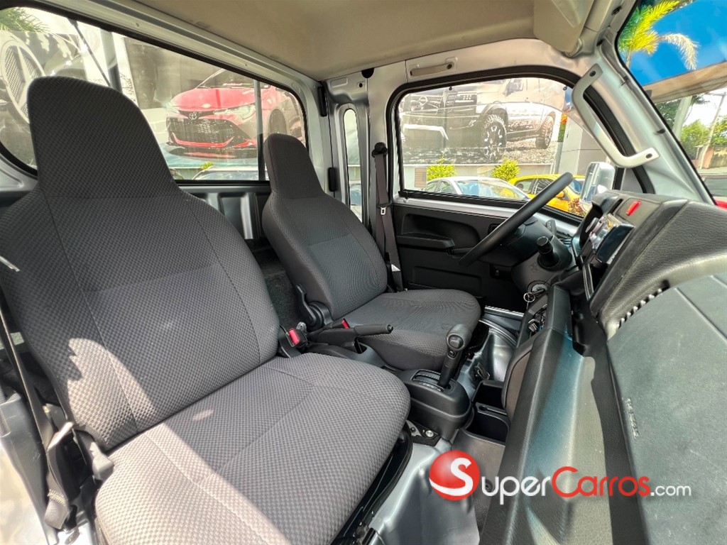 2021 Daihatsu Hijet — foto 8 / 10