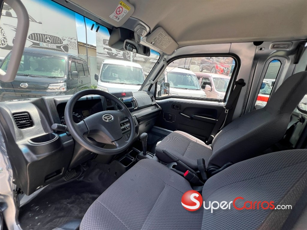 2021 Daihatsu Hijet — foto 9 / 10