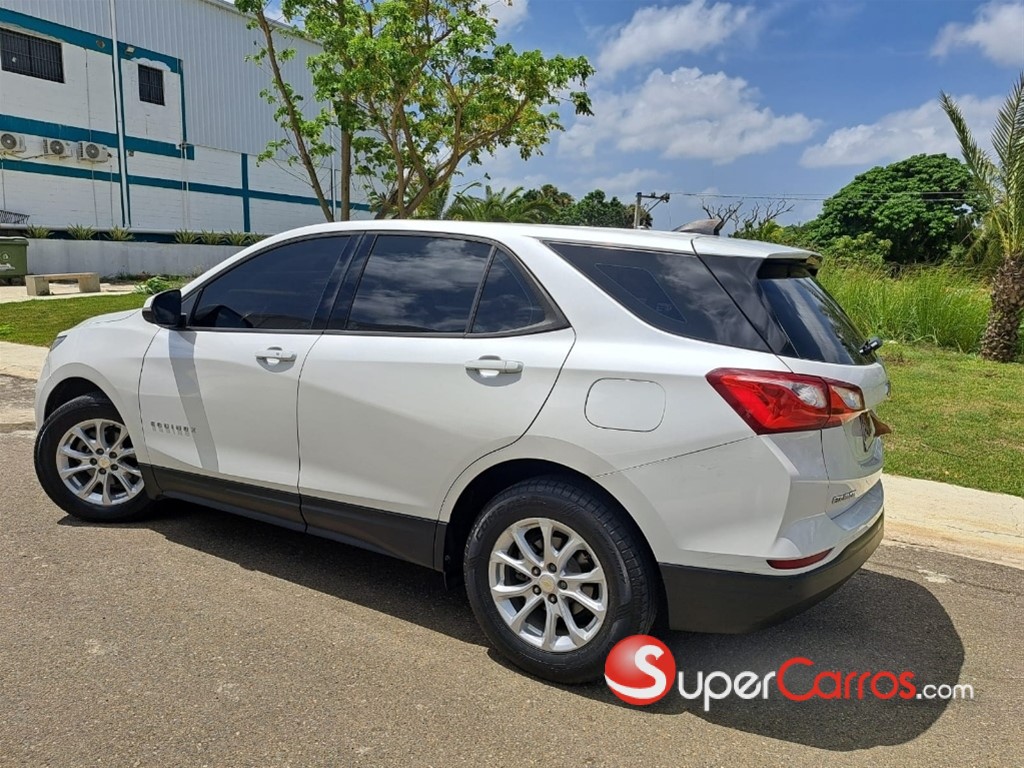 2020 Chevrolet Equinox LS — foto 5 / 12