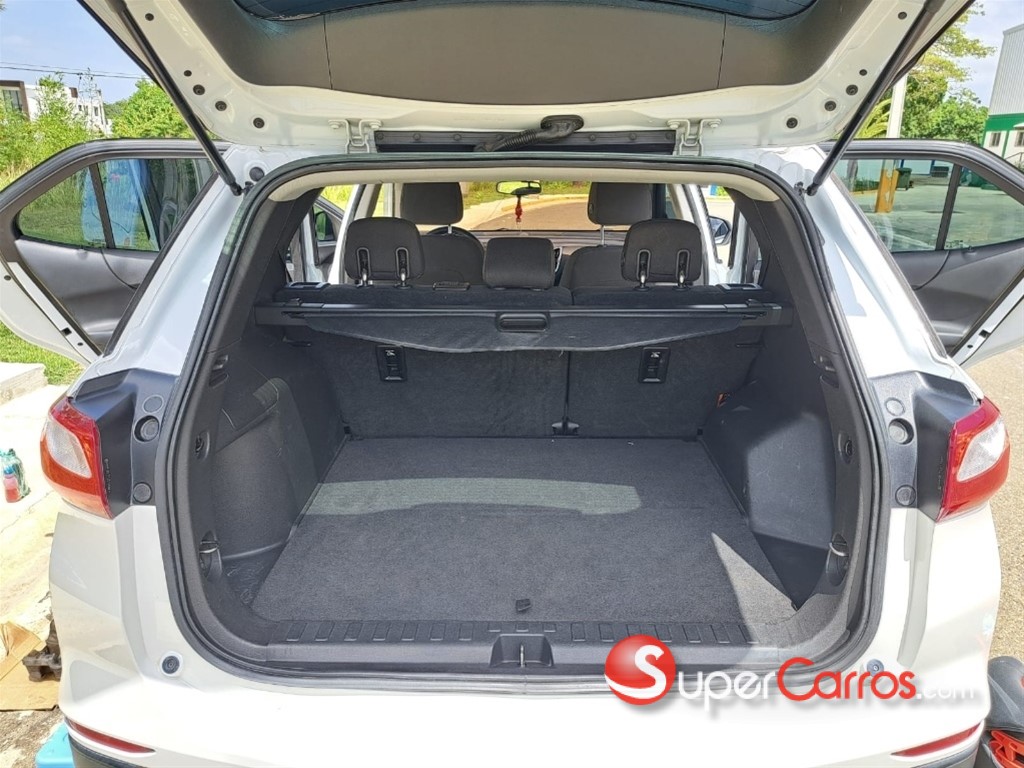 2020 Chevrolet Equinox LS — foto 6 / 12