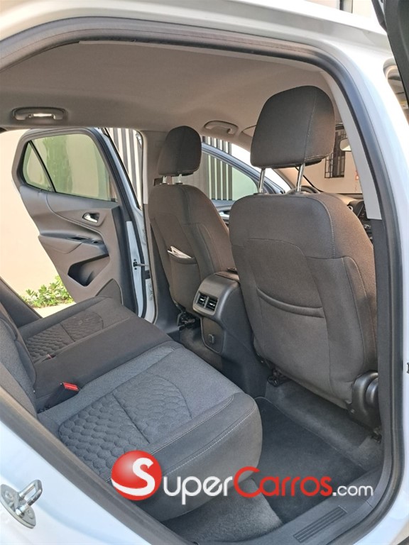 2020 Chevrolet Equinox LS — foto 12 / 12