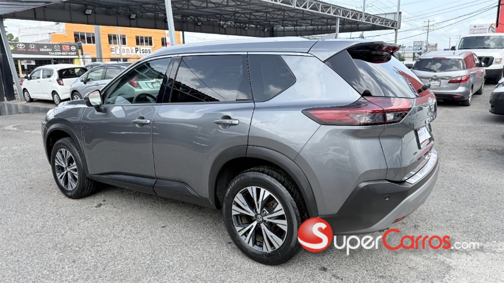 2021 Nissan Rogue SV — foto 4 / 12