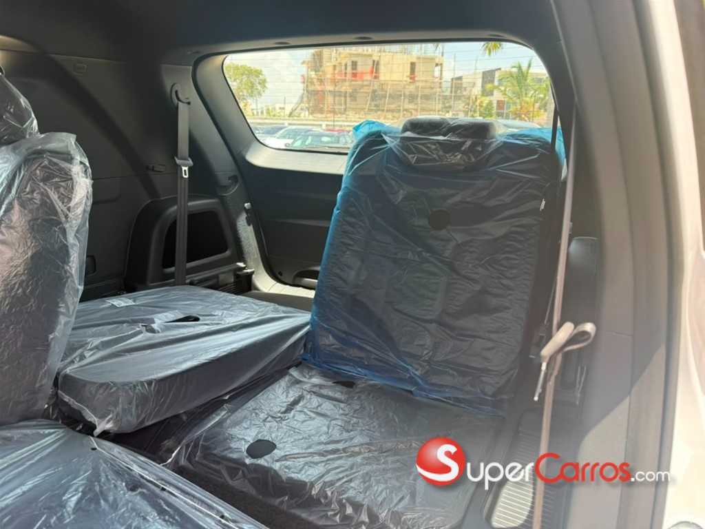 2027 KGM Rexton SPORT — foto 9 / 12