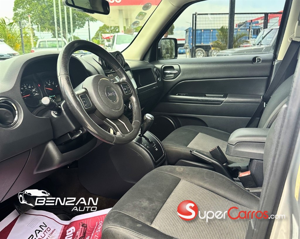 2013 Jeep Patriot — foto 8 / 10