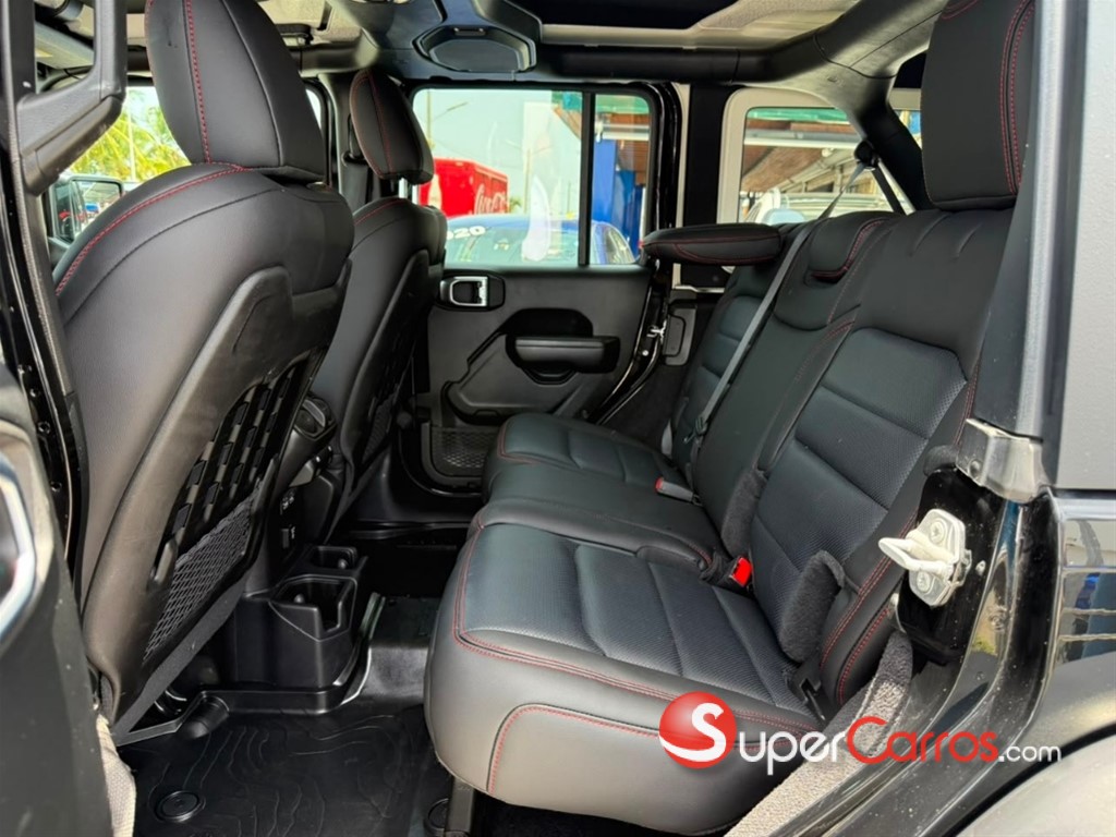 2021 Jeep Wrangler Rubicon — foto 8 / 12