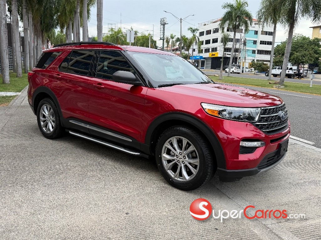 2020 Ford Explorer XLT 4WD — foto 3 / 11