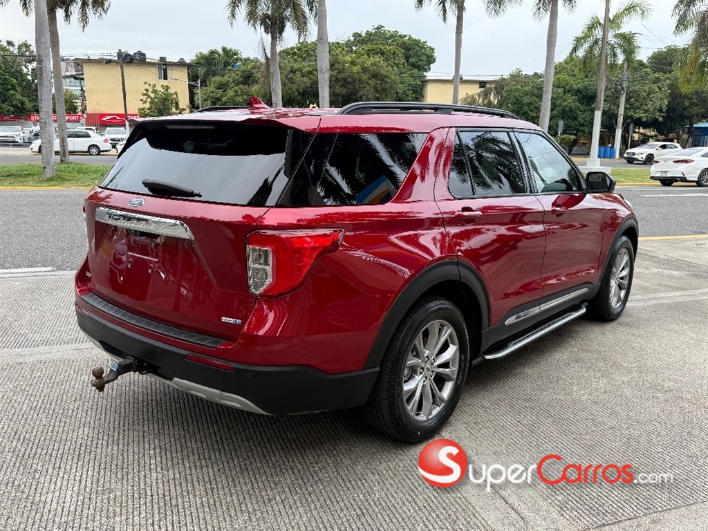 2020 Ford Explorer XLT 4WD — foto 9 / 11