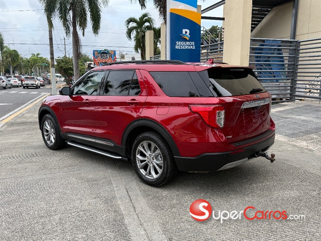2020 Ford Explorer XLT 4WD — foto 11 / 11