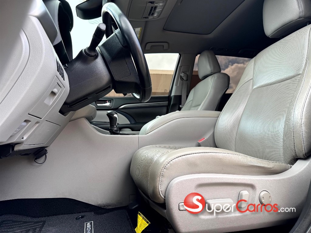 2018 Toyota Highlander Limited — foto 6 / 12