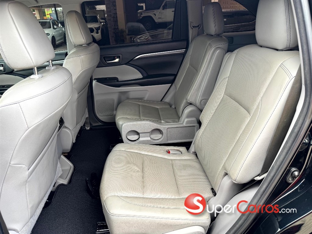 2018 Toyota Highlander Limited — foto 7 / 12
