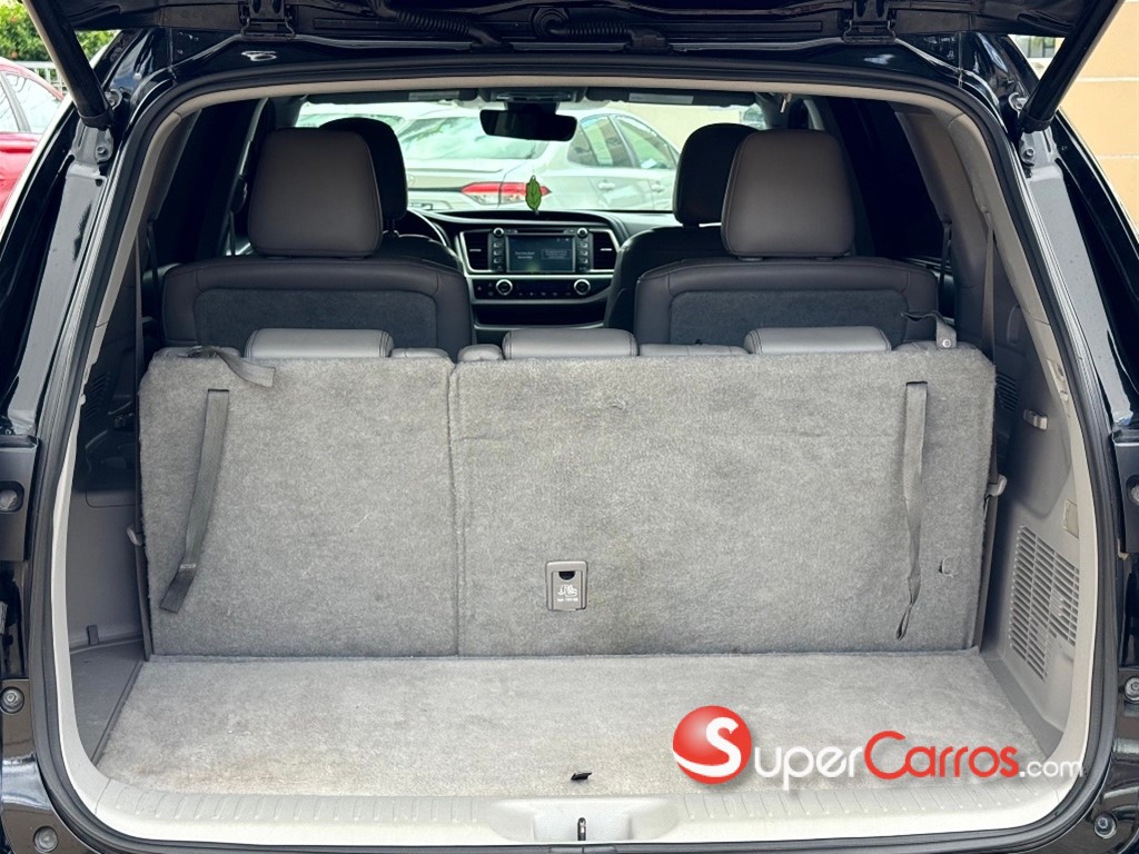 2018 Toyota Highlander Limited — foto 10 / 12