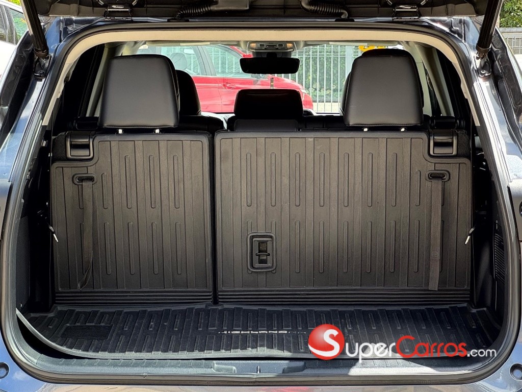 2020 Toyota Highlander Limited — foto 7 / 12