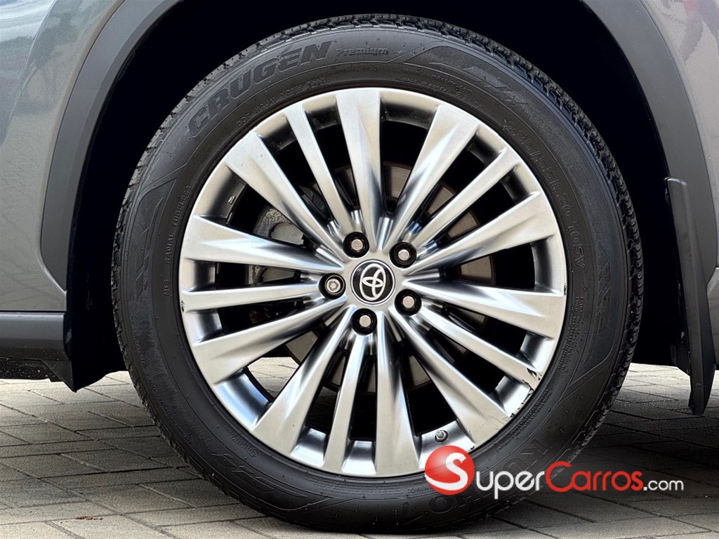 2020 Toyota Highlander Limited — foto 8 / 12