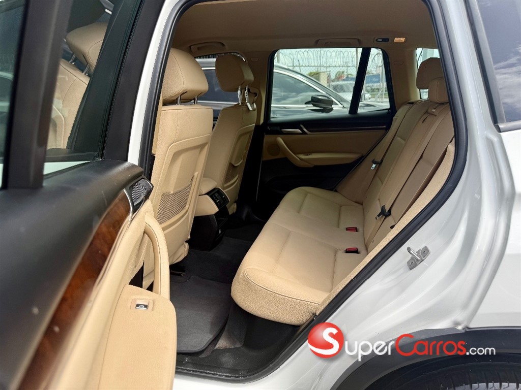 2017 BMW X 3 SDRIVE 28i — foto 7 / 11